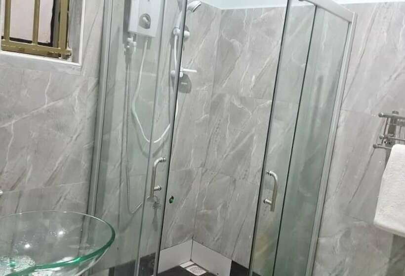 هتل Lite Cottages