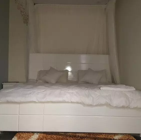 هتل Lite Cottages