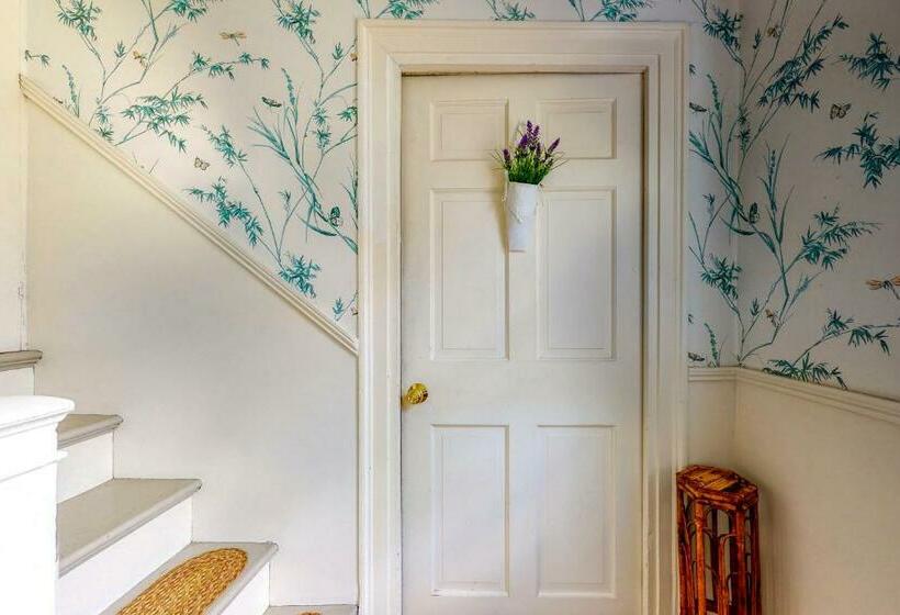 בית מלון כפרי Maine Memories