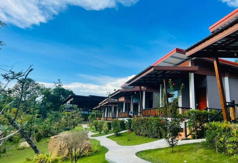 酒店 Phurin Thara Resort