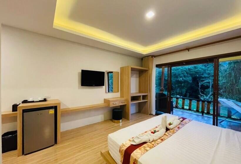 酒店 Phurin Thara Resort