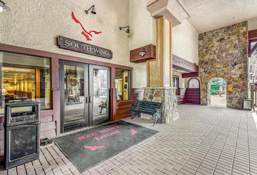 هتل Red Hawk 2276