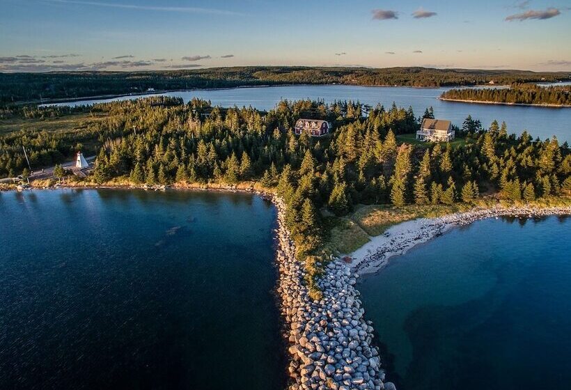 בית מלון כפרי Seawind Landing Country Inn