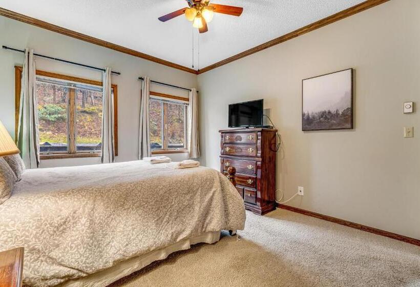 酒店 Skyleaf Villa 702