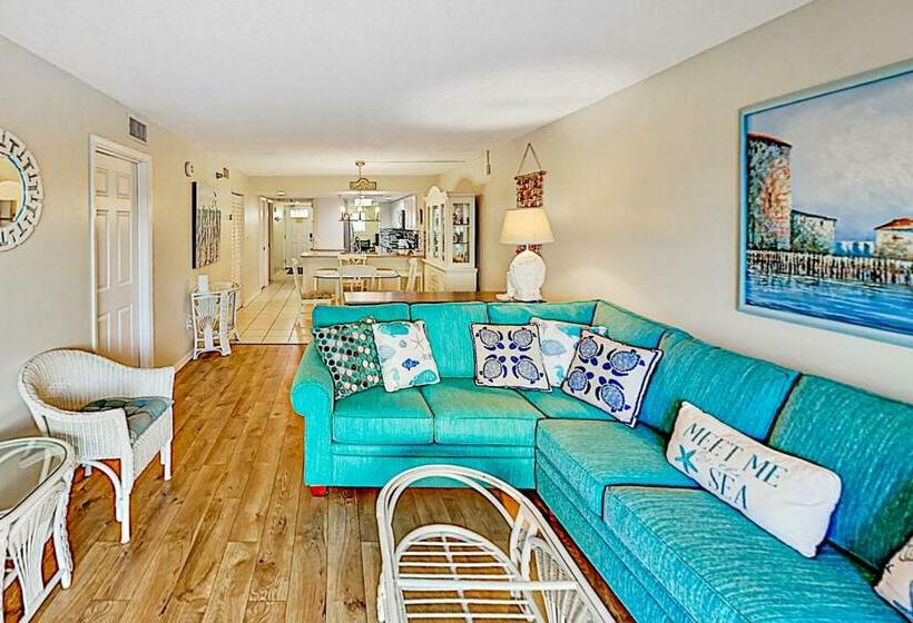 ホテル Waterview Condo Unit 204