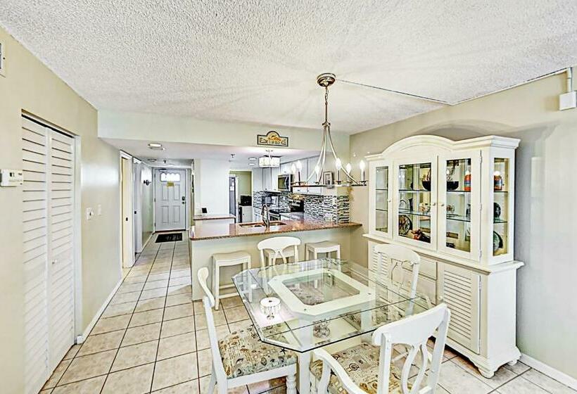 ホテル Waterview Condo Unit 204