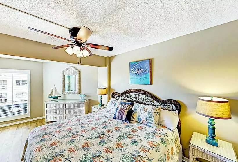 ホテル Waterview Condo Unit 204