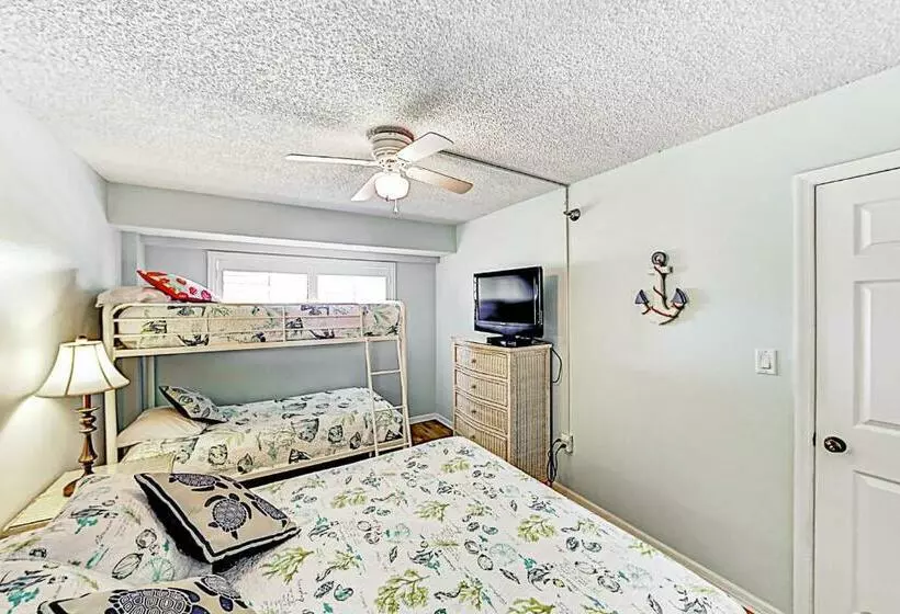 ホテル Waterview Condo Unit 204