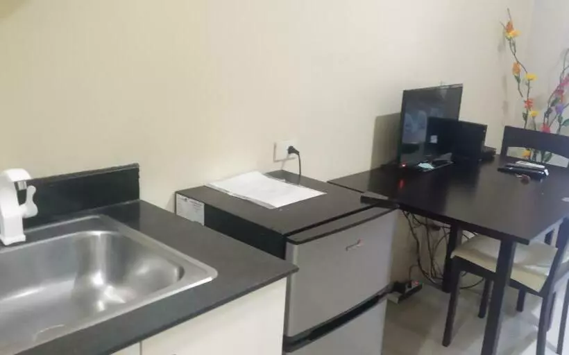 Affordable Staycation At Mall Of Asia And Near Naia Airport By Sea Residence