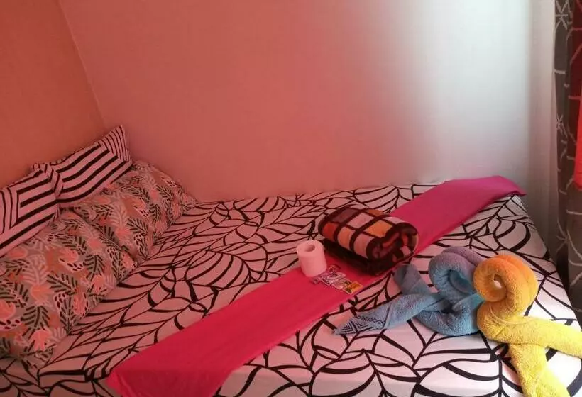 Affordable Staycation At Mall Of Asia And Near Naia Airport By Sea Residence