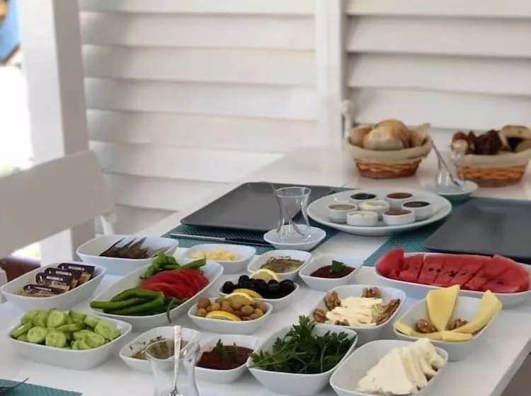 هتل Ni̇li̇a Bozcaada