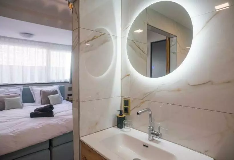 Harmony Room At The Best Location