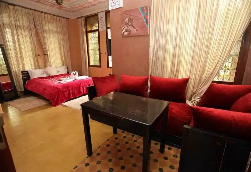 Hotelli Equi Palace & Spa