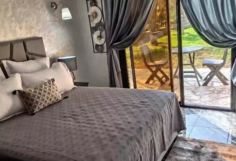 Hotelli Equi Palace & Spa