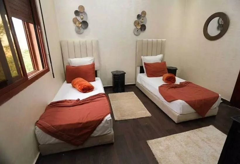 Hotelli Equi Palace & Spa