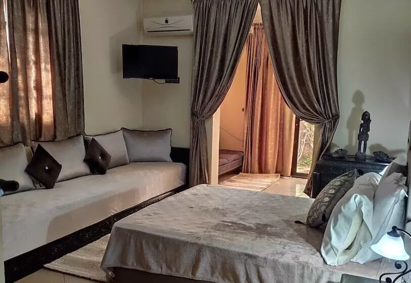 Hotelli Equi Palace & Spa