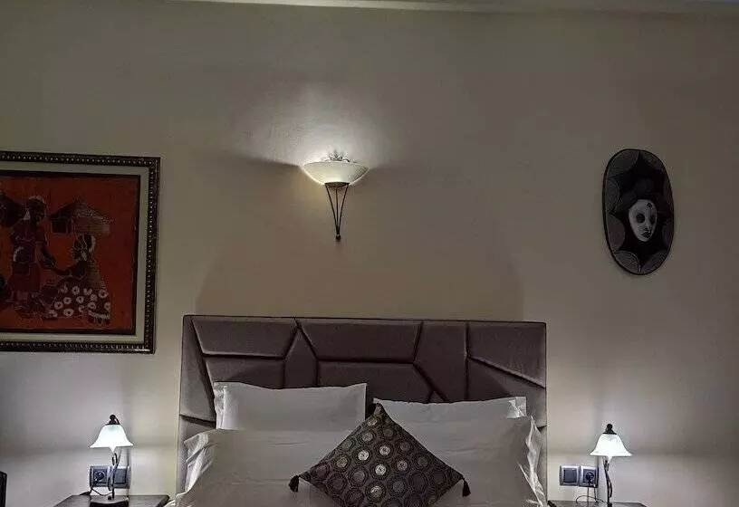 Hotelli Equi Palace & Spa