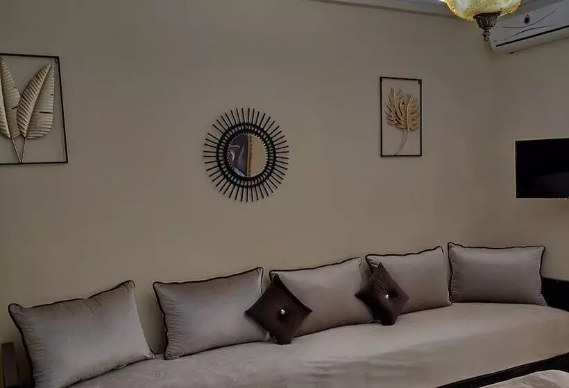 Hotelli Equi Palace & Spa