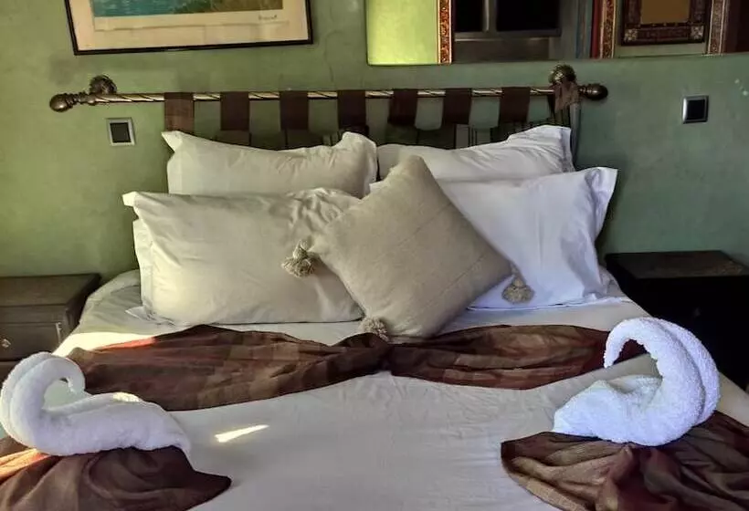 Hotelli Equi Palace & Spa