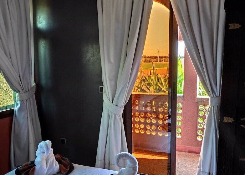 هتل Equi Palace & Spa