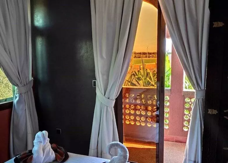 Hotelli Equi Palace & Spa