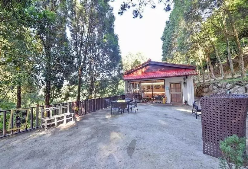 هتل Hillside Plot Inn