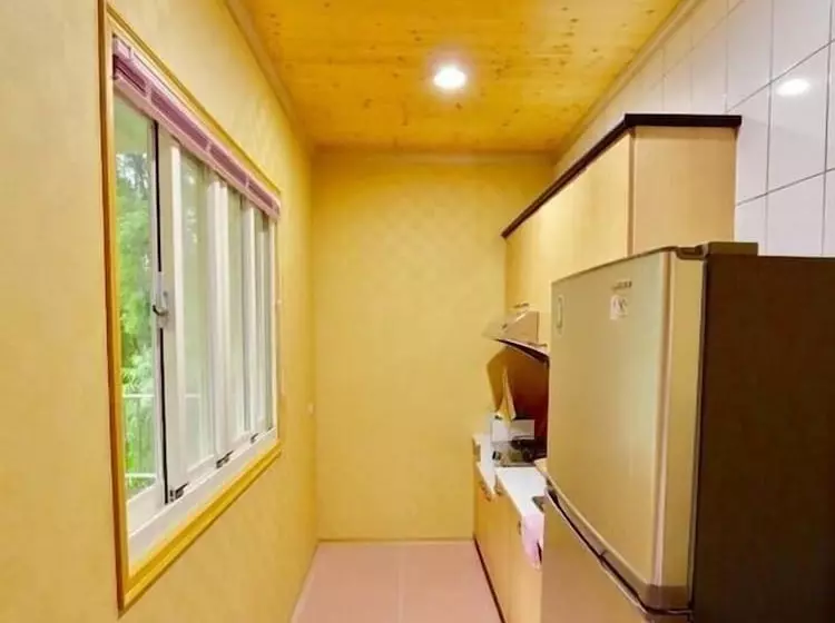 هتل Hillside Plot Inn