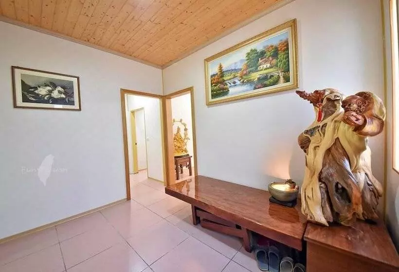 هتل Hillside Plot Inn