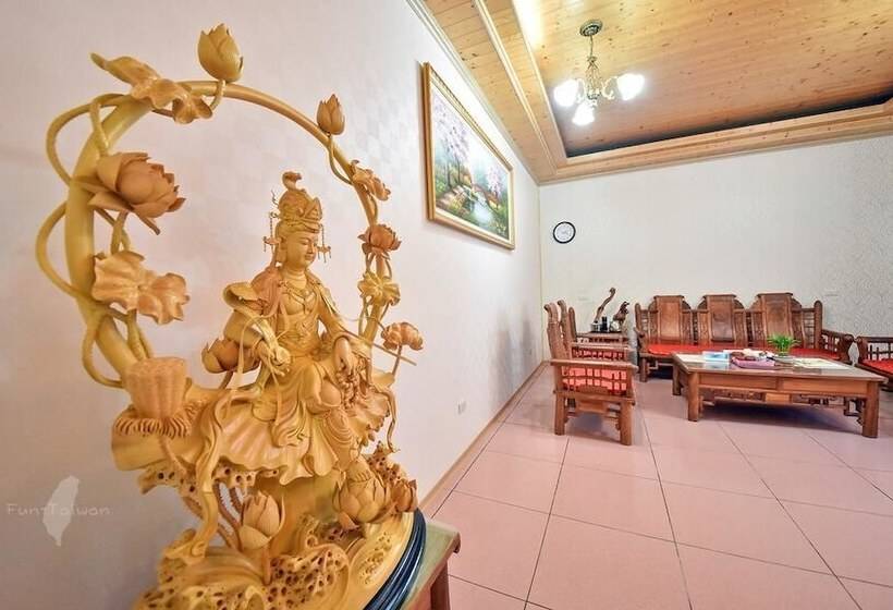 Hotell Hillside Plot Inn