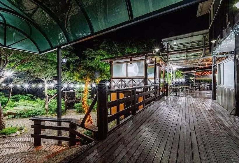 ホテル Soljiearo Pension