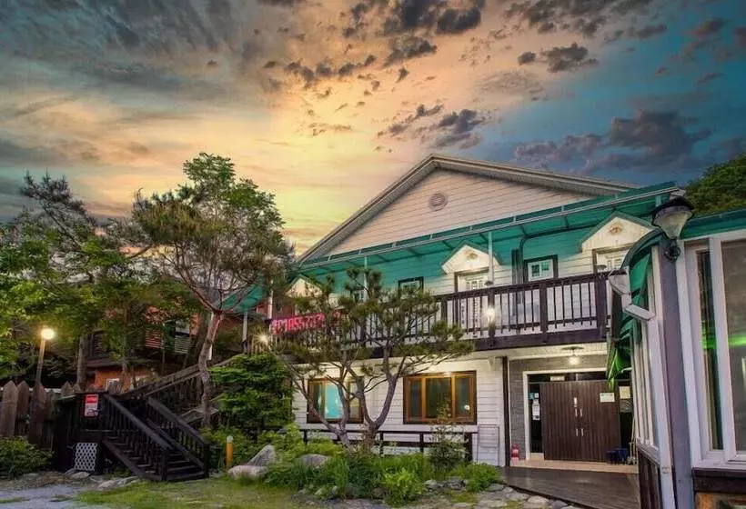 ホテル Soljiearo Pension