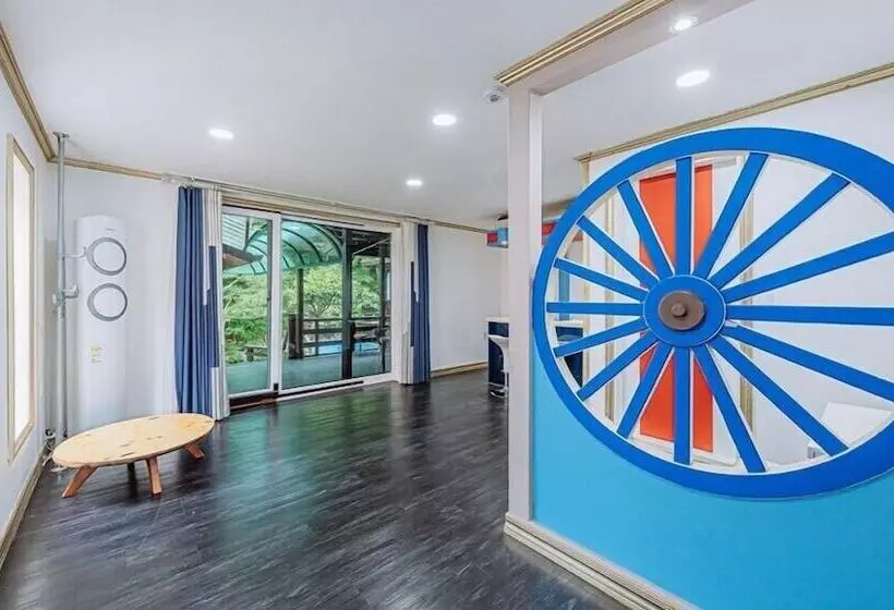 ホテル Soljiearo Pension
