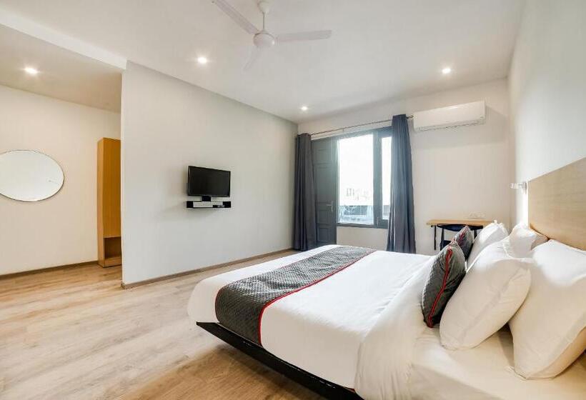 ホテル Super Townhouse Artemis Hospital Near Appu Ghar