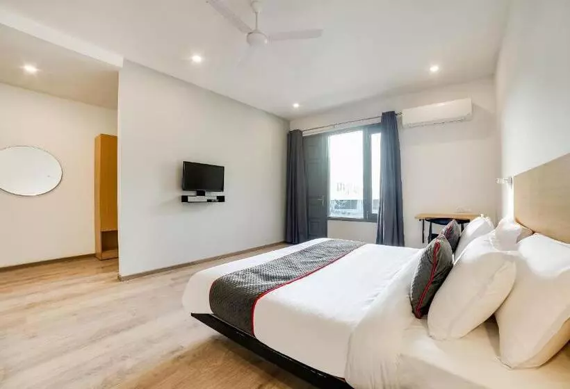 ホテル Super Townhouse Artemis Hospital Near Appu Ghar