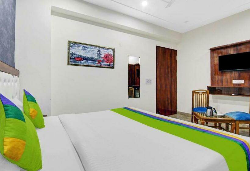 Hotel Treebo Trend The Dms Residency