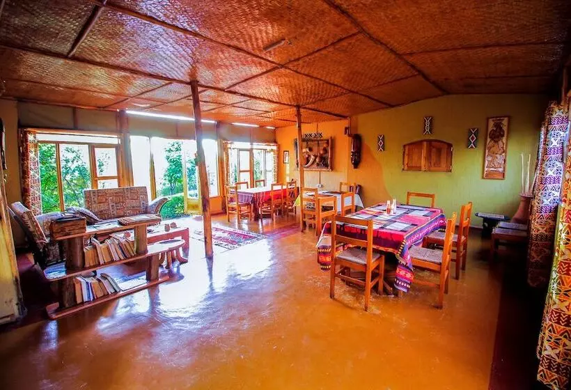 هتل Wildtracks Overland Camp