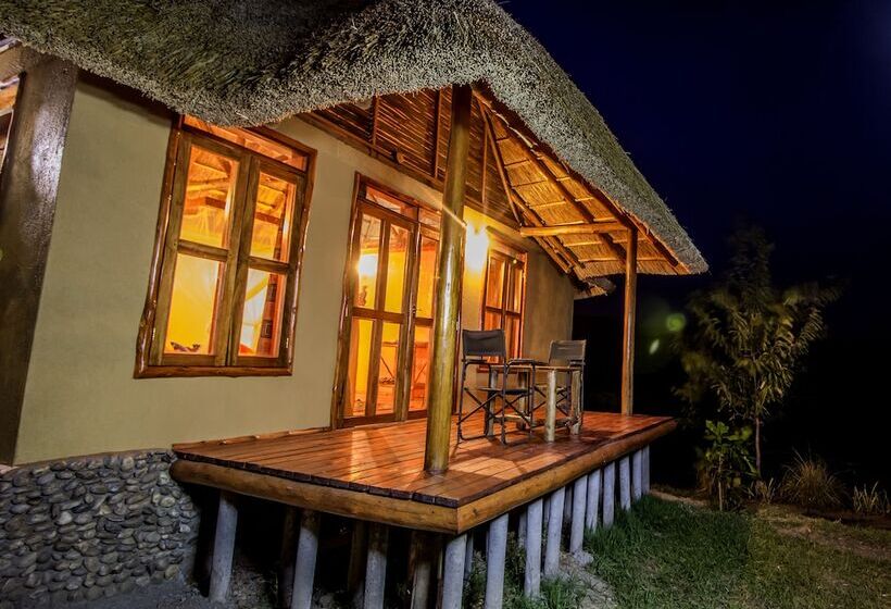 هتل Wildtracks Overland Camp