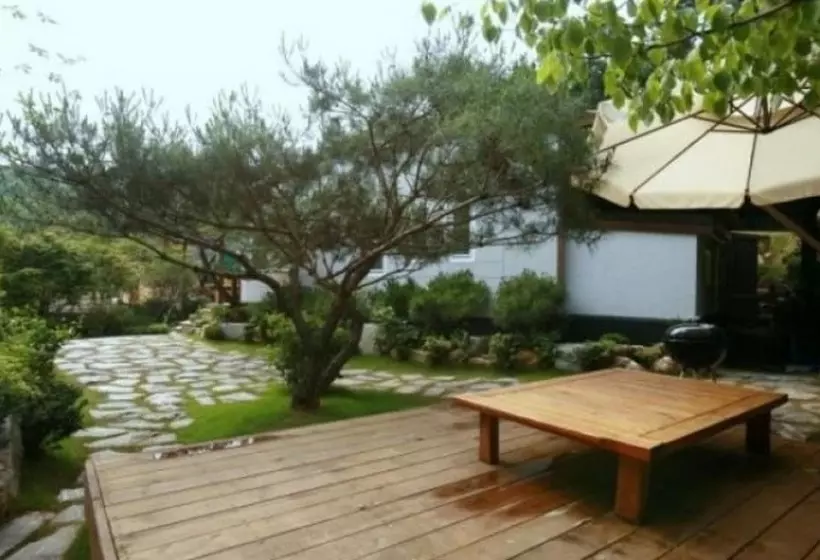 ホテル Yangpyeong Karipos Pension