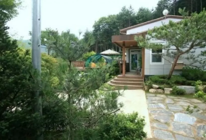 ホテル Yangpyeong Karipos Pension