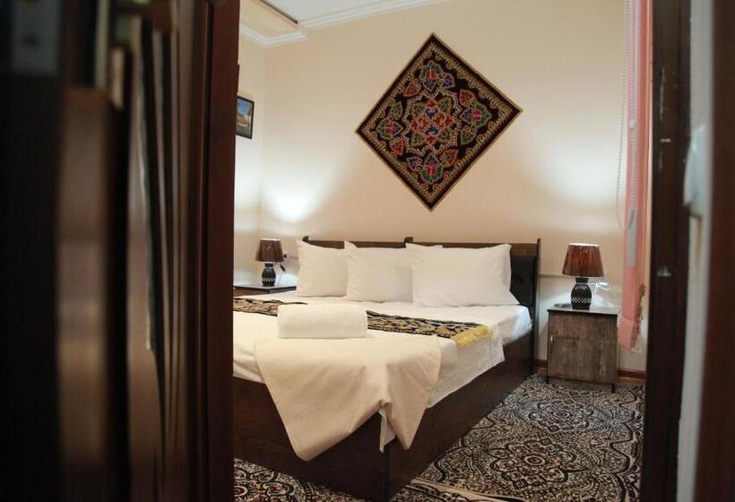 ペンション House Samandar