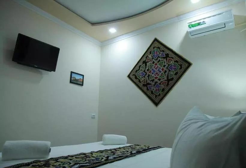 ペンション House Samandar