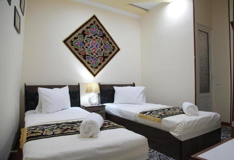 ペンション House Samandar