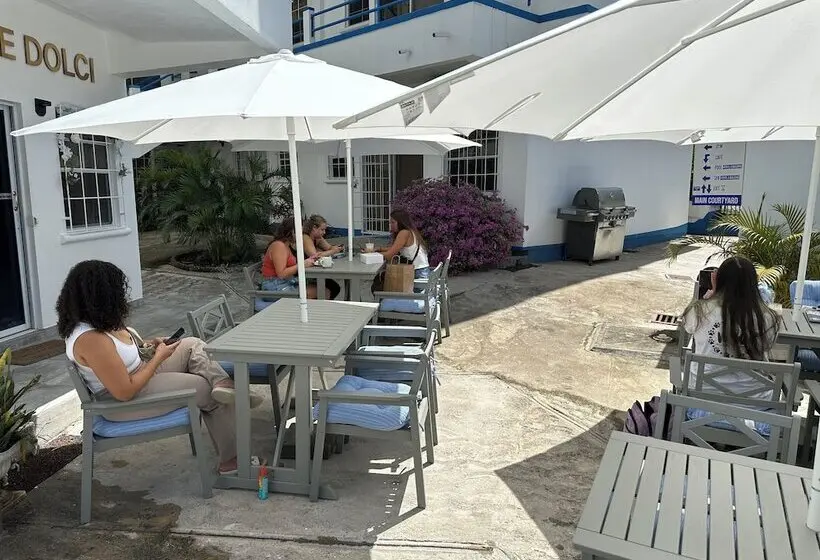 Blue Star Apartments and Hotel