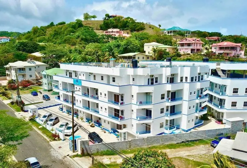 Blue Star Apartments and Hotel