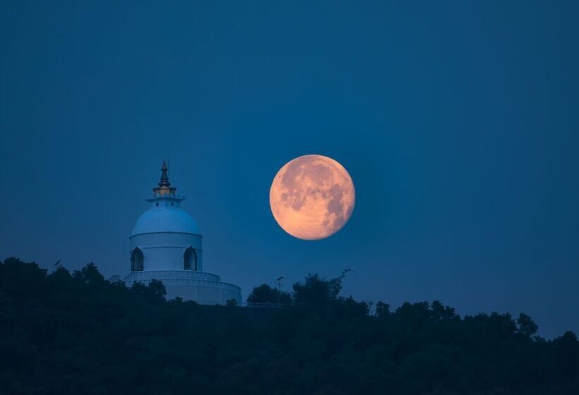 هتل Aabas Pokhara By Barahi Hospitality