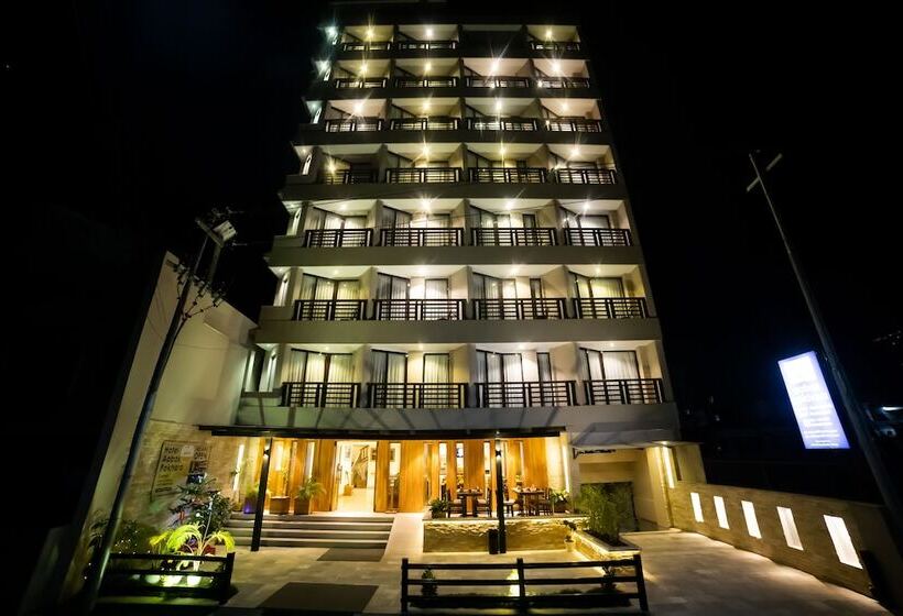 هتل Aabas Pokhara By Barahi Hospitality