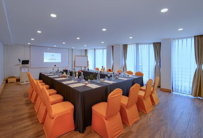 هتل Aabas Pokhara By Barahi Hospitality