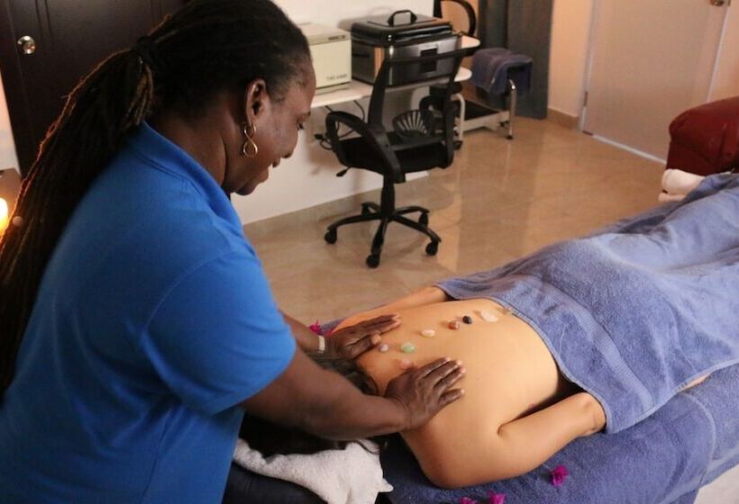 هتل Blue Star Apartments And