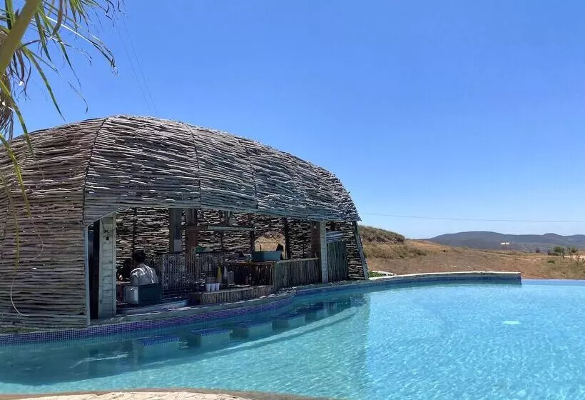 Hotelli Maple Resort