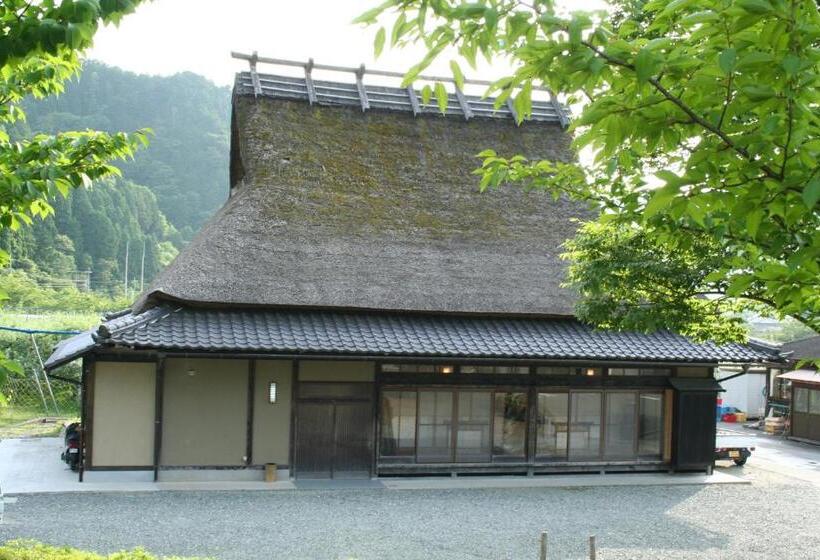 ホテル Miyama Nature And Culture Village Kajikaso